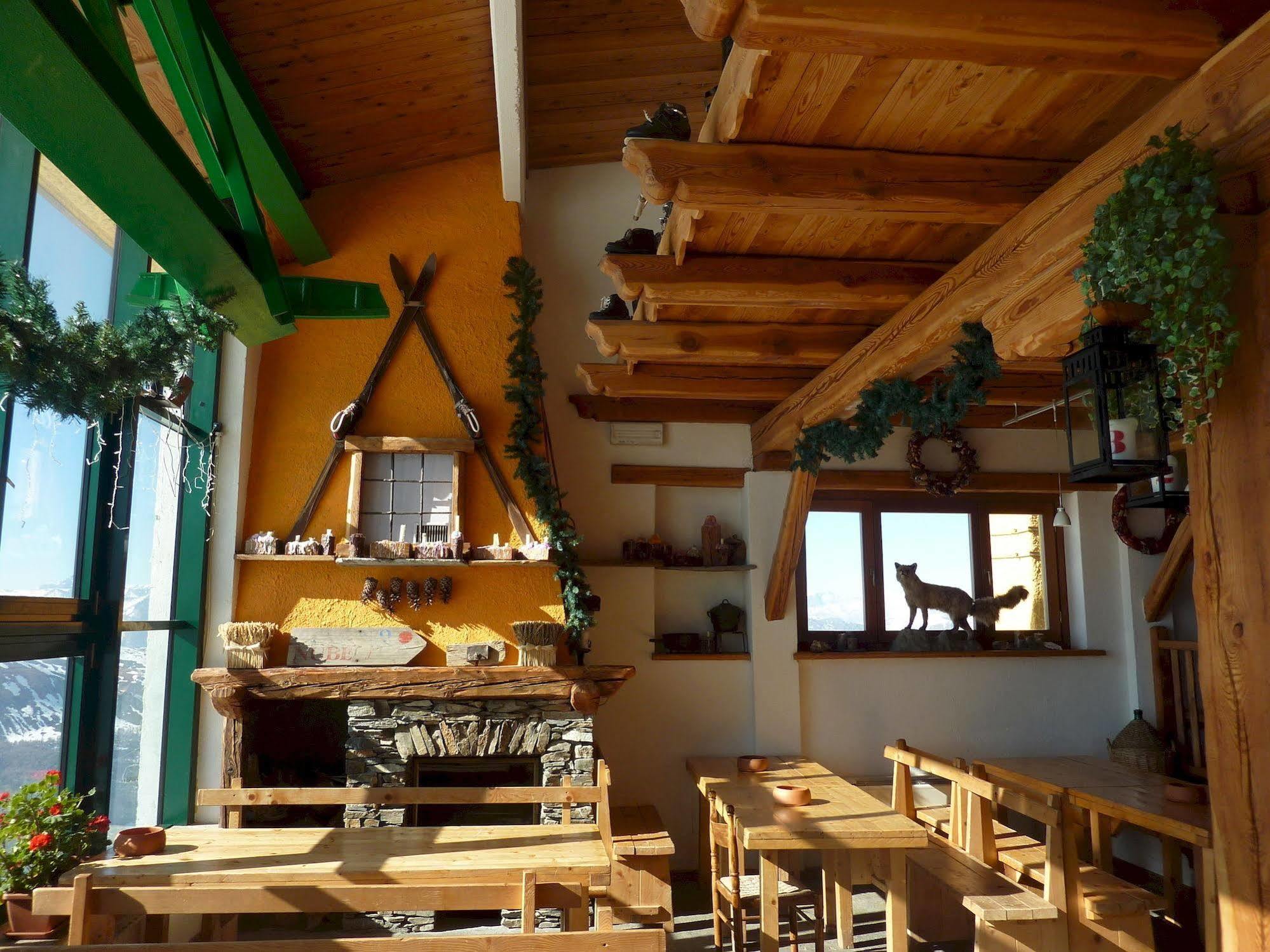 Hotel Tana Della Volpe à Sestrières Extérieur photo