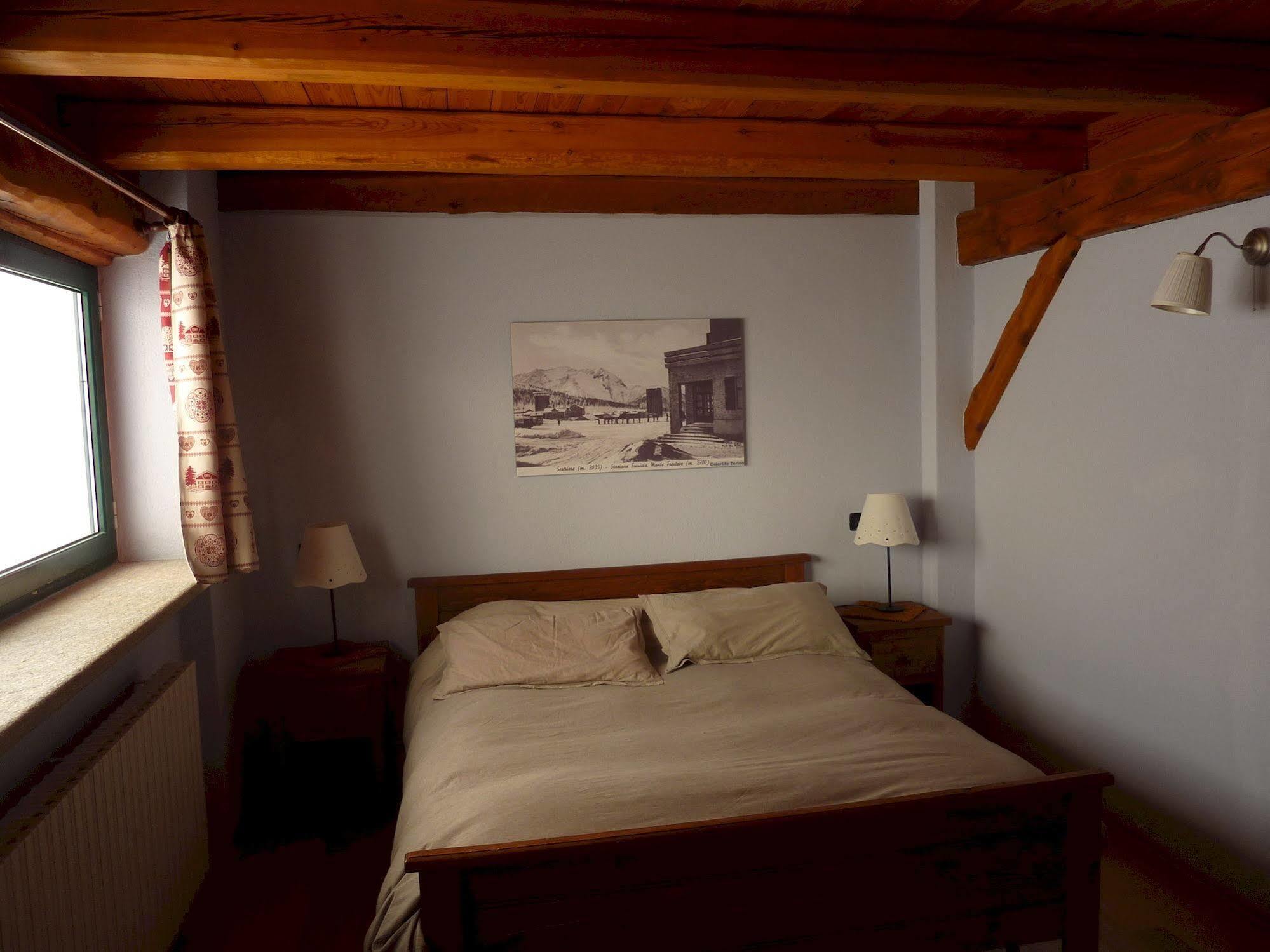 Hotel Tana Della Volpe à Sestrières Extérieur photo